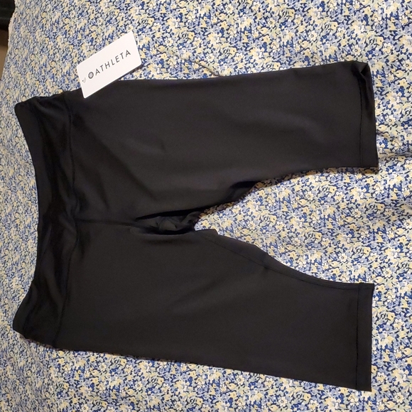 Athleta Pants - Athleta Black Crop pants